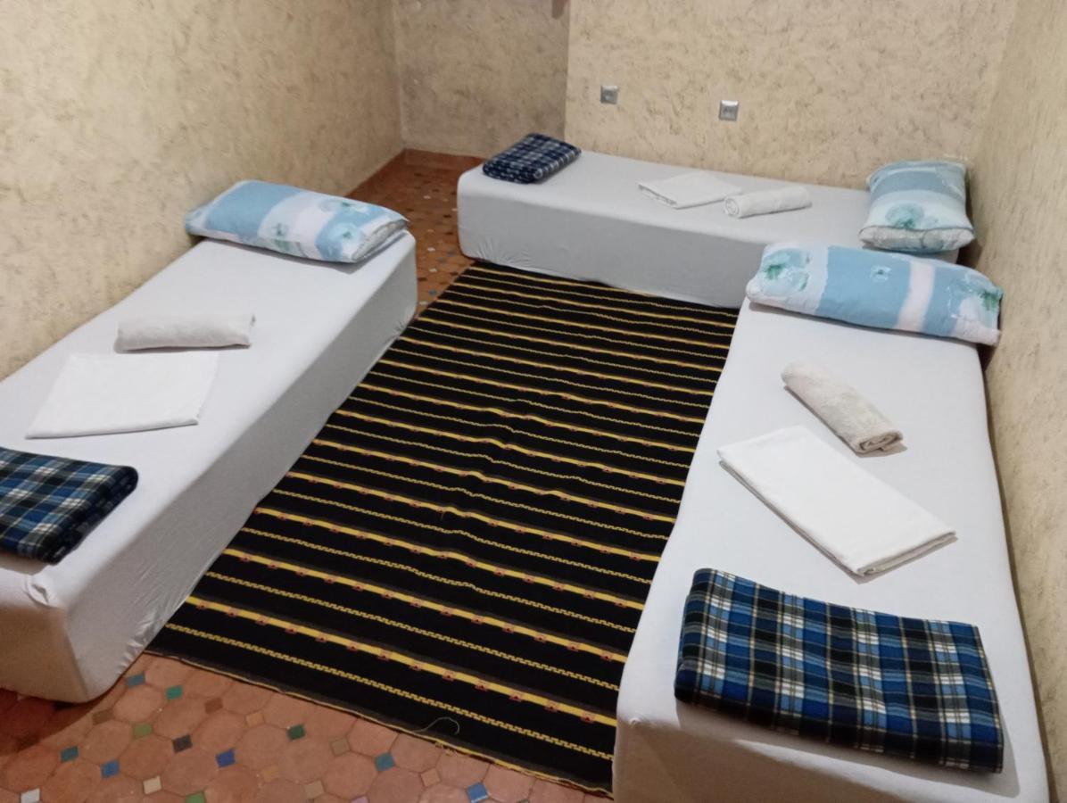 Kayezer Hostel Ραμπάτ Δωμάτιο φωτογραφία